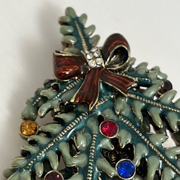 AVON Christmas Tree pin Brooch Enamel Rhinestones 1st Annual Holiday 2004 2.25” - Picture 2 of 12